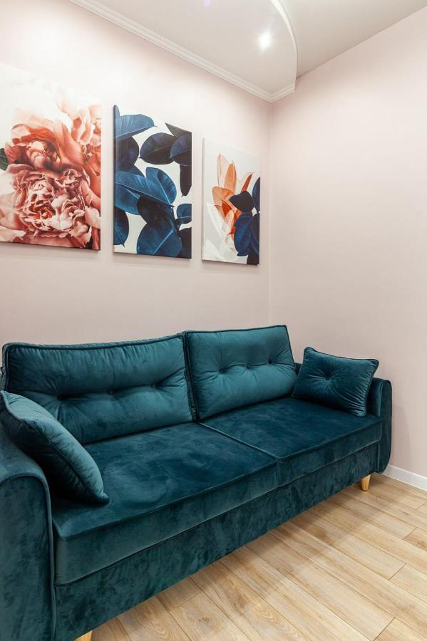 Avangard Magnus Apartment Lviv Buitenkant foto